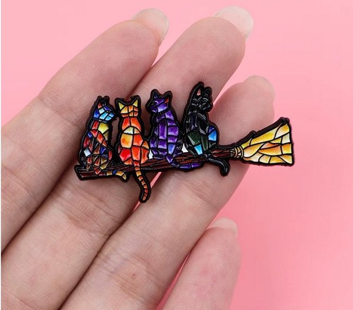 Cats broom enamel - on,
